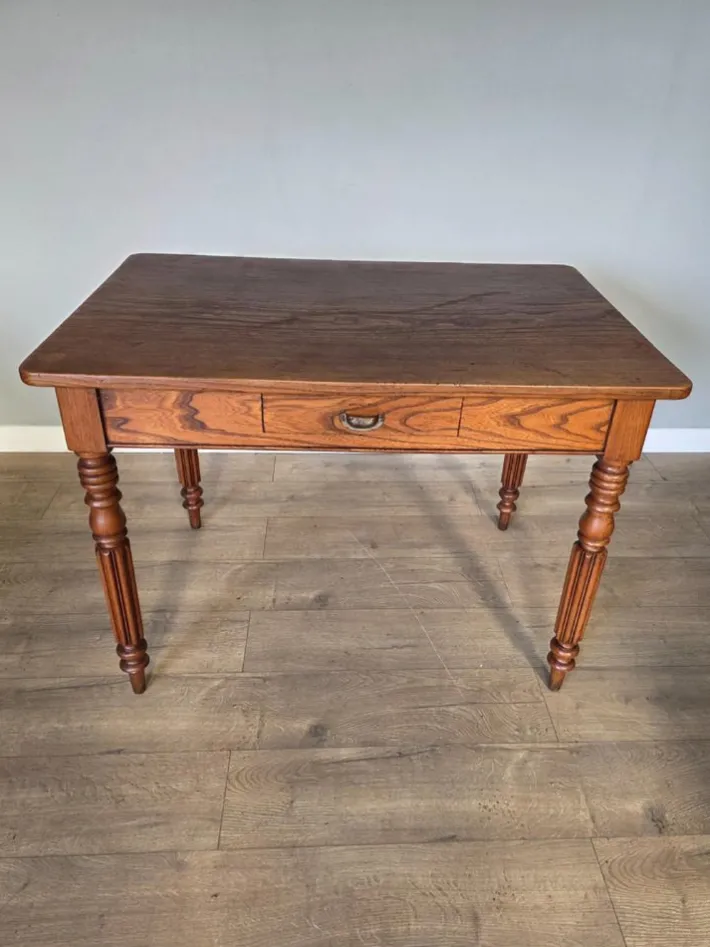 Pamono Victorian Country Elm Side Table