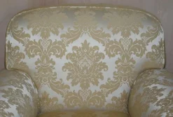 Pamono Victorian Damask Upholstery Sofa & Armchair Club Suite with Turned Bun Feet, Set of 3 Sale