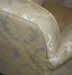 Pamono Victorian Damask Upholstery Sofa & Armchair Club Suite with Turned Bun Feet, Set of 3 Sale