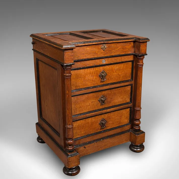 Pamono Victorian English Artists Materials Table in Oak by Roberson & Co, 1870s New