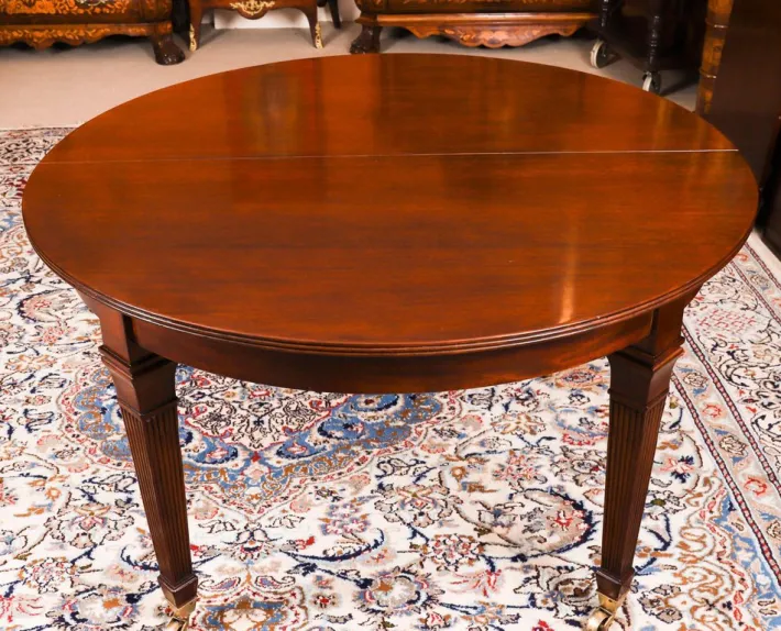 Pamono Victorian Flame Mahogany Extending Dining Table, 1890s New