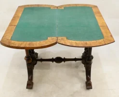 Pamono Victorian Games Table in Burr Walnut, 1880s Hot