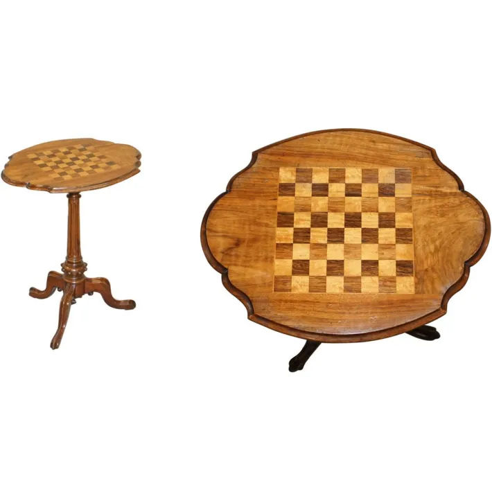 Pamono Victorian Inlaid Walnut & Hardwood Chess Table with Ornate Legs, 1880s Sale