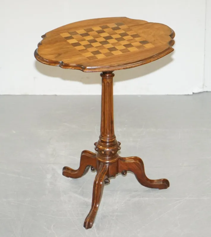Pamono Victorian Inlaid Walnut & Hardwood Chess Table with Ornate Legs, 1880s Sale