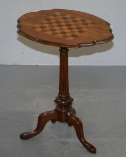 Pamono Victorian Inlaid Walnut & Hardwood Chess Table with Ornate Legs, 1880s Sale