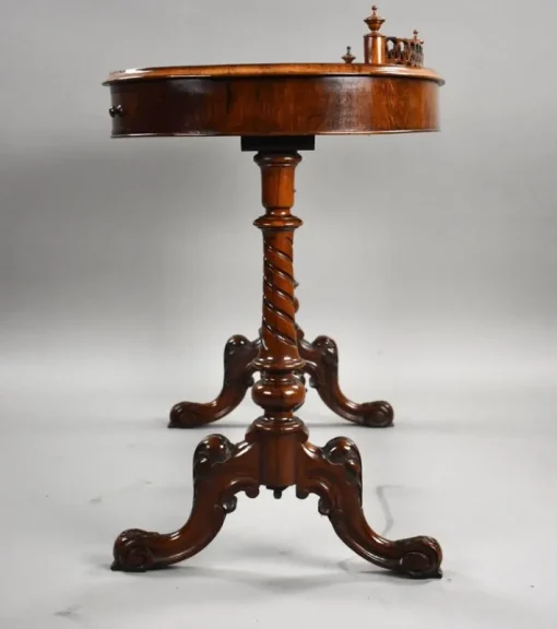 Pamono Victorian Kidney Shaped Writing Table in Rosewood, 1860 Clearance
