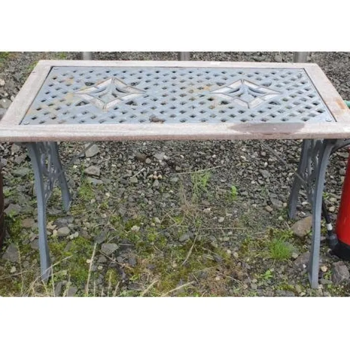 Pamono Victorian Mahogany and Cast Iron Garden Coffee Table Hot