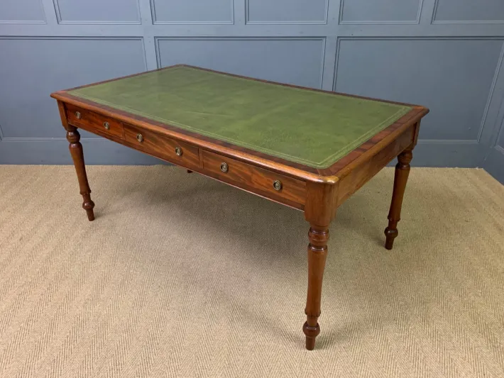 Pamono Victorian Mahogany 6-Drawer Writing Table, 1880s Clearance