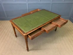 Pamono Victorian Mahogany 6-Drawer Writing Table, 1880s Clearance