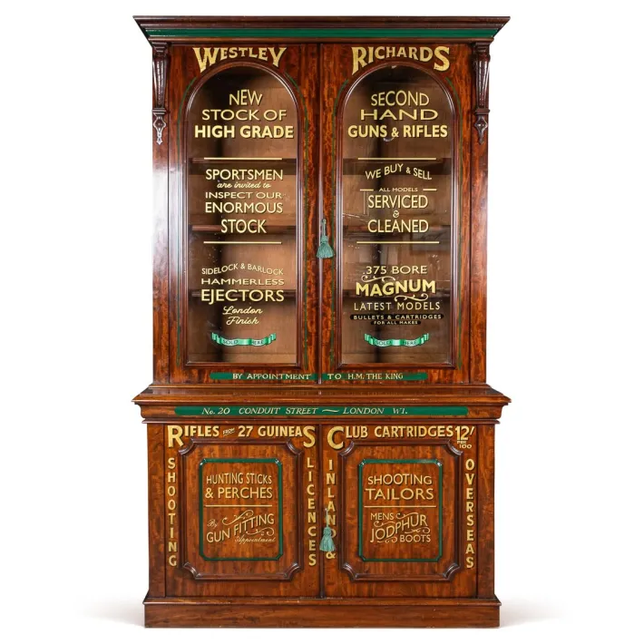 Pamono Victorian Mahogany Gun Shop Display Cabinet, 1880s Outlet
