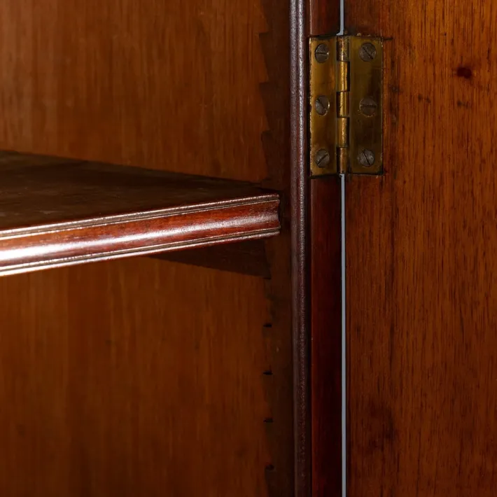 Pamono Victorian Mahogany Gun Shop Display Cabinet, 1880s Outlet