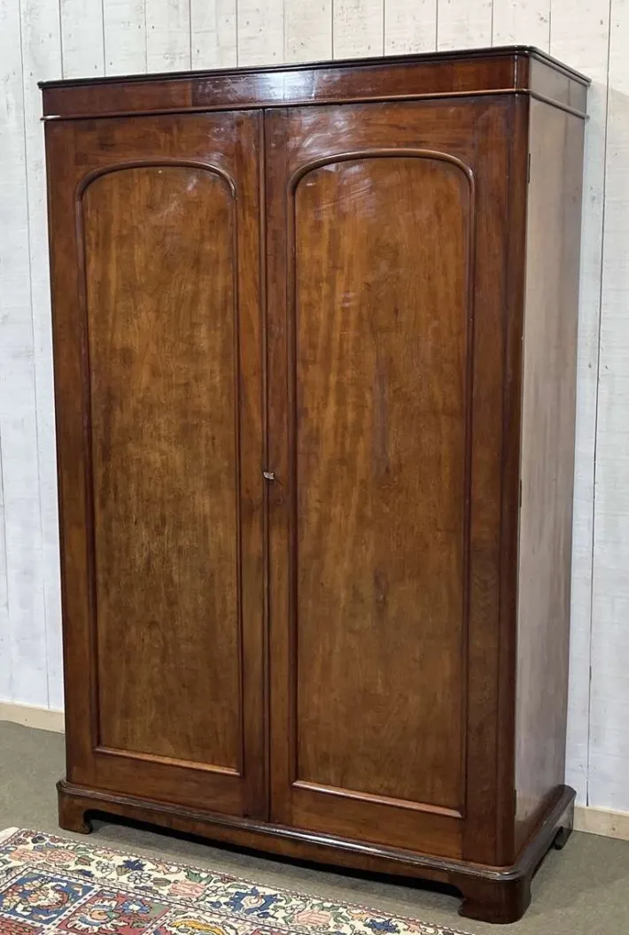 Pamono Victorian Mahogany Wardrobe, 19th Century Online