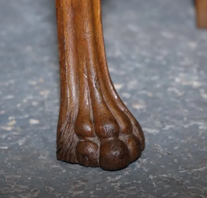 Pamono Victorian Oak Carved Hallway Chairs with Lion Paw Feet, Set of 2 Hot