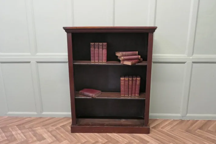 Pamono Victorian Open Bookcase in Mahogany Sale
