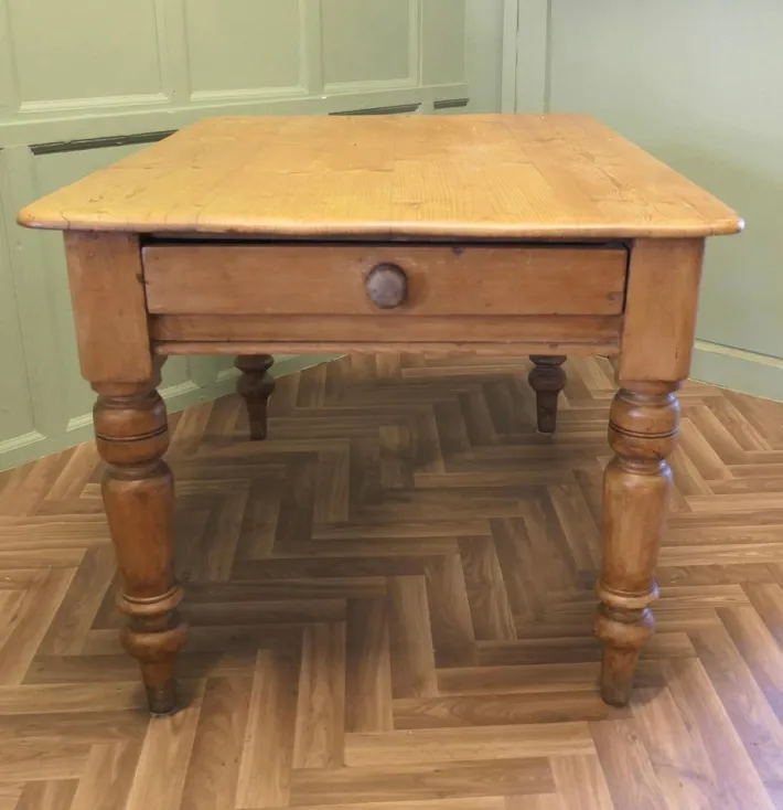 Pamono Victorian Pine Farmhouse Kitchen Table Discount