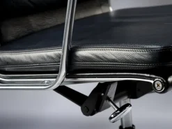 Pamono Vintage Adjustable Ea217 Soft Padded Desk Chair in Black Leather by Charles & Ray Eames for Vitra, 1990s Outlet