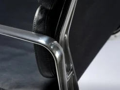 Pamono Vintage Adjustable Ea217 Soft Padded Desk Chair in Black Leather by Charles & Ray Eames for Vitra, 1990s Outlet