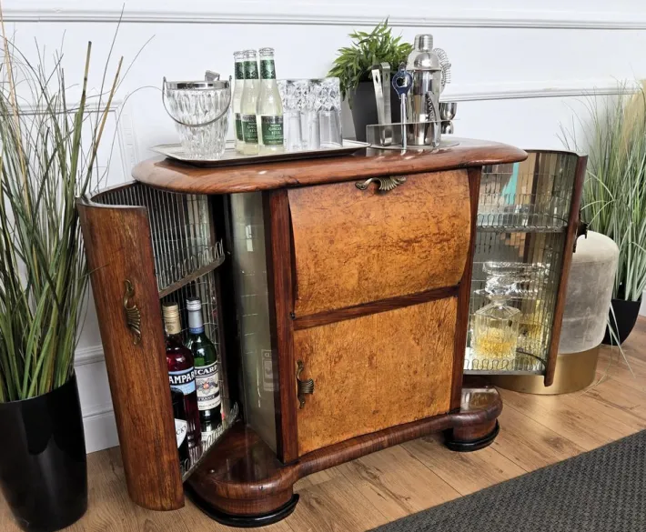 Pamono Vintage Art Deco Italian Walnut Burl and Mirror Mosaic Dry Bar Cabinet by Paolo Buffa, 1950s Outlet