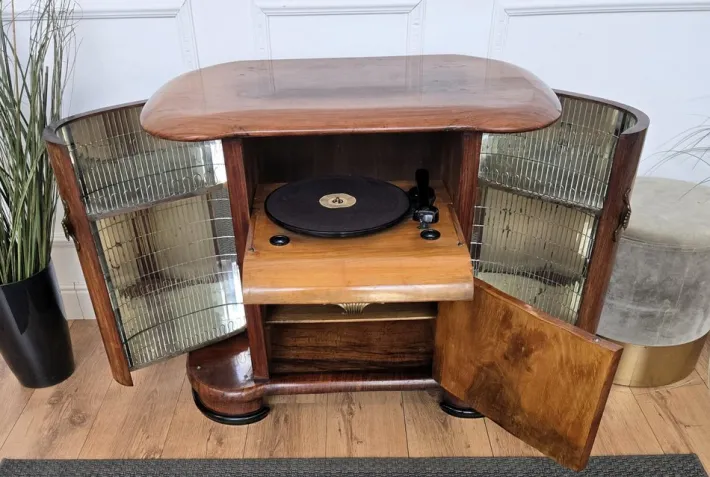 Pamono Vintage Art Deco Italian Walnut Burl and Mirror Mosaic Dry Bar Cabinet by Paolo Buffa, 1950s Outlet