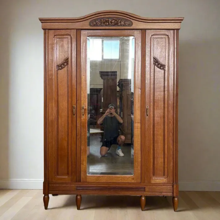 Pamono Vintage Art Nouveau Wardrobe in Oak, 1920