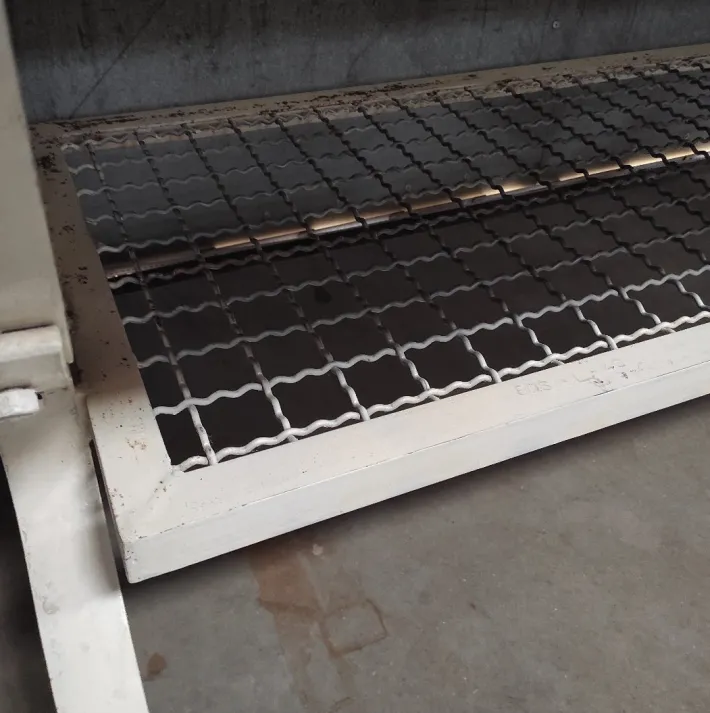 Pamono Vintage Baker's Table with Iron Base and Beech Top Discount