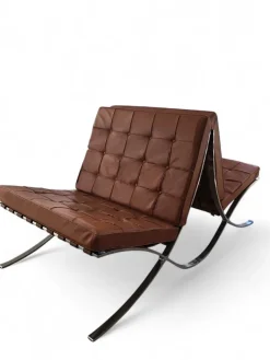 Pamono Vintage Barcelona Lounge Chairs with Ottoman by Mies Van Der Rohe for Knoll, 1960s, Set of 3 Hot