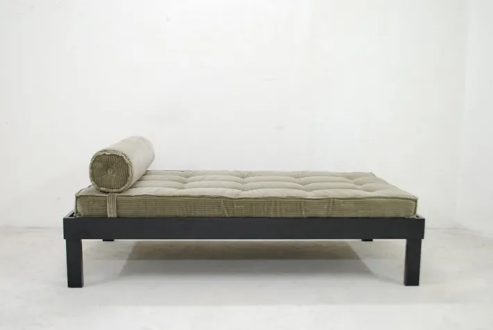 Pamono Vintage Bauhaus Lacquer Daybed Outlet