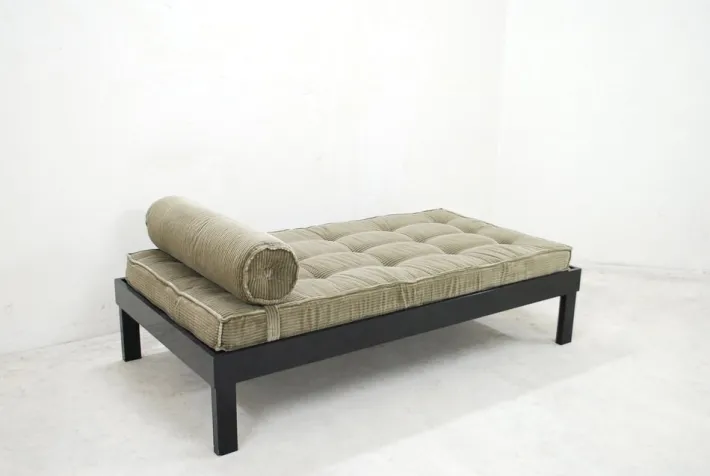 Pamono Vintage Bauhaus Lacquer Daybed Outlet