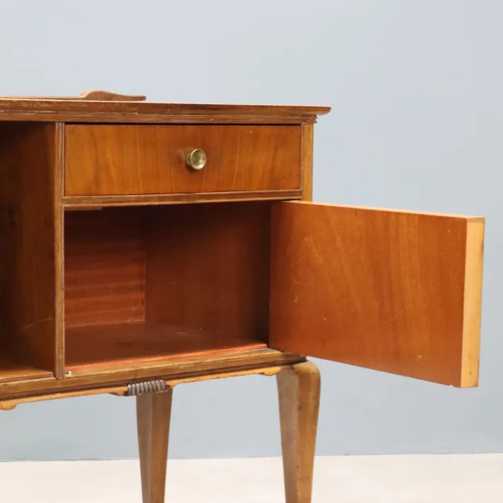 Pamono Vintage Bedside Tables, 1950s, Set of 2 Discount