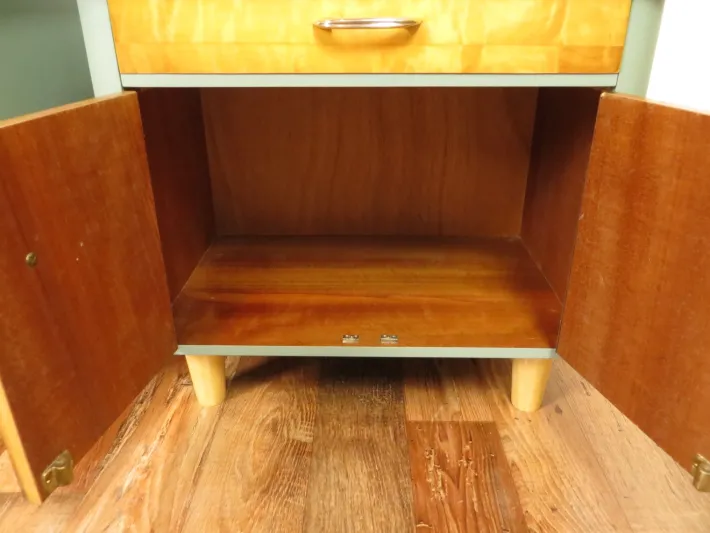 Pamono Vintage Bedside Tables, 1950s, Set of 2