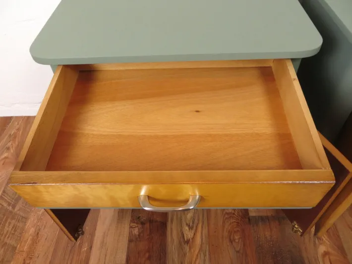 Pamono Vintage Bedside Tables, 1950s, Set of 2