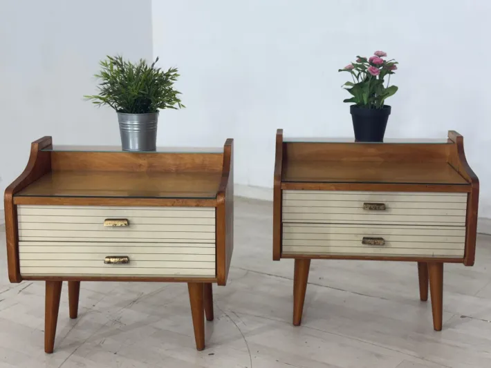 Pamono Vintage Bedside Tables, Set of 2 Online
