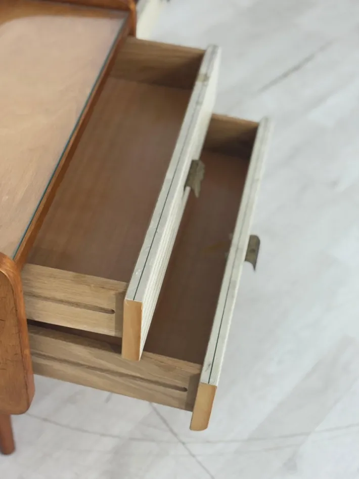 Pamono Vintage Bedside Tables, Set of 2 Online