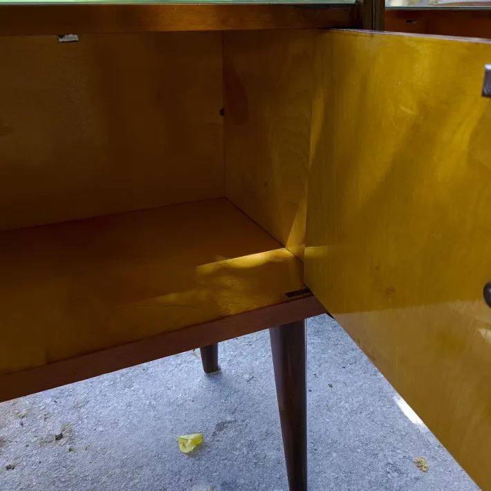 Pamono Vintage Bedside Tables with Glass Tops, Set of 2