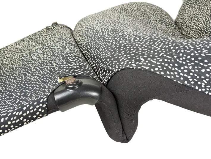 Pamono Vintage Black and White Wink Lounge Chair by Toshiyuki Kita for Cassina, 1980s Best