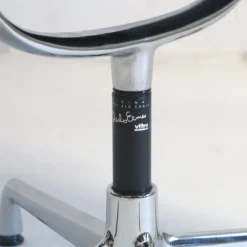 Pamono Vintage Black Swivel Chair by Charles & Ray Eames for Vitra Outlet