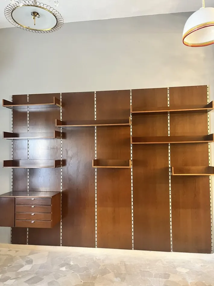 Pamono Vintage Boiserie Wood Bookcase with Shelves and Suspensions Top, 1960s Outlet
