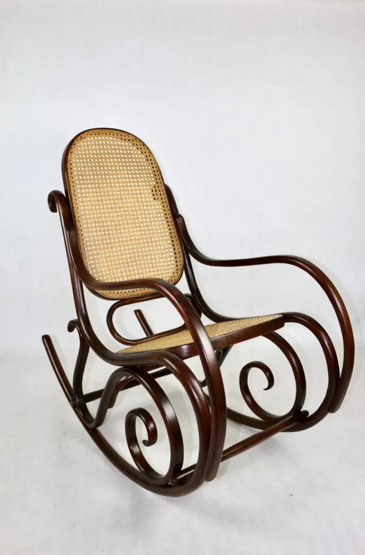 Pamono Vintage Brown Rocking Chair by Michael Thonet Outlet