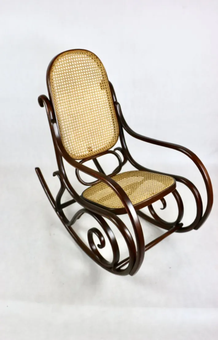 Pamono Vintage Brown Rocking Chair by Michael Thonet Outlet