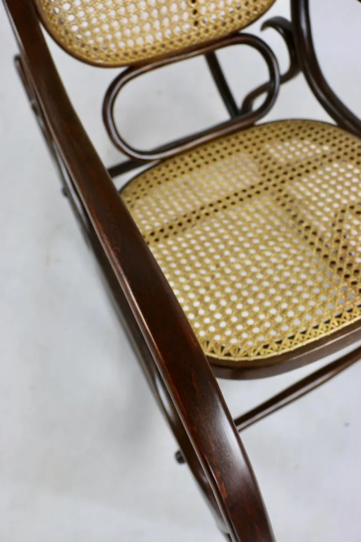 Pamono Vintage Brown Rocking Chair by Michael Thonet Outlet