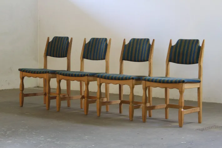 Pamono Vintage Brutalist Oak Dining Chairs by Henning Kjærnulf, 1960s, Set of 10