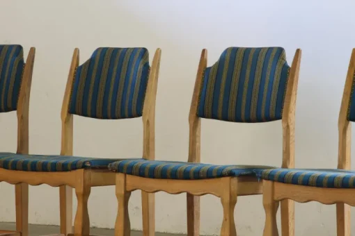 Pamono Vintage Brutalist Oak Dining Chairs by Henning Kjærnulf, 1960s, Set of 10