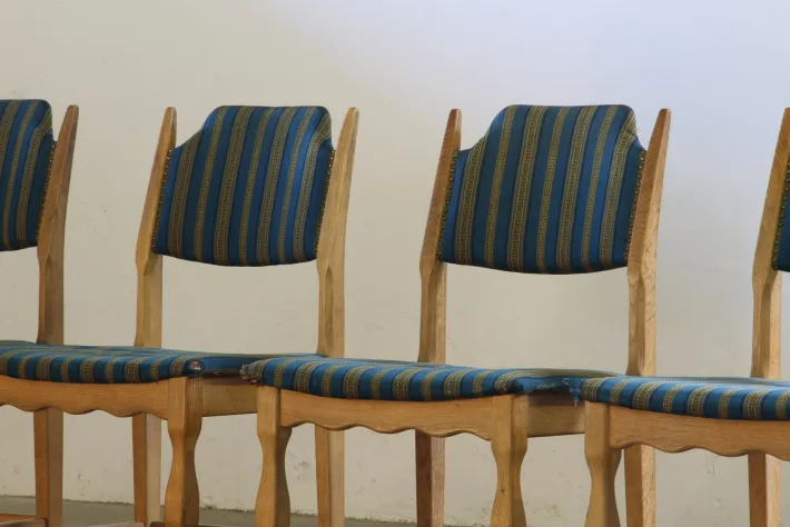 Pamono Vintage Brutalist Oak Dining Chairs by Henning Kjærnulf, 1960s, Set of 10