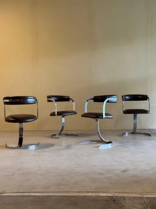 Pamono Vintage Cast Iron and Chromed Dining Chairs, 1970s, Set of 4 Outlet