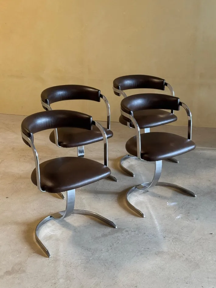 Pamono Vintage Cast Iron and Chromed Dining Chairs, 1970s, Set of 4 Outlet