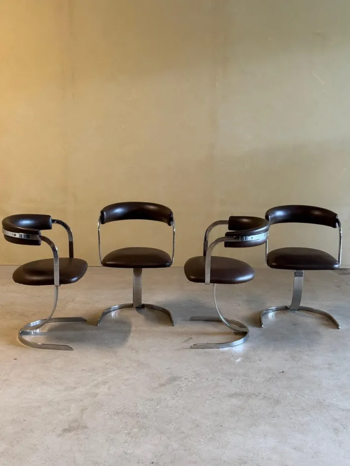 Pamono Vintage Cast Iron and Chromed Dining Chairs, 1970s, Set of 4 Outlet