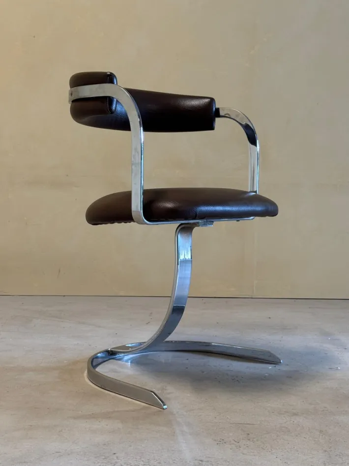 Pamono Vintage Cast Iron and Chromed Dining Chairs, 1970s, Set of 4 Outlet