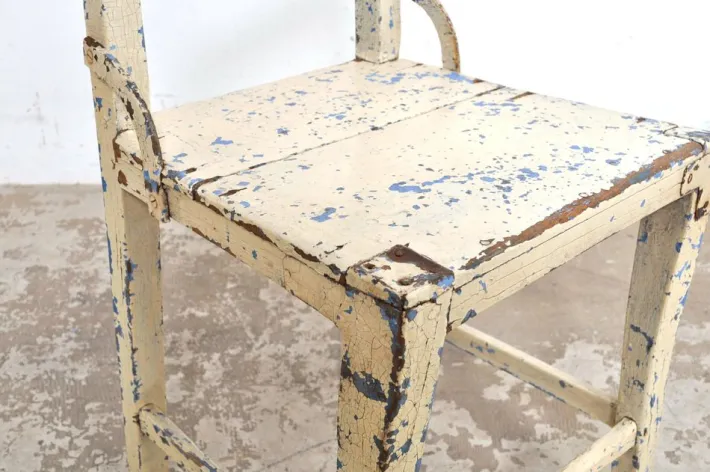 Pamono Vintage Childrens Chair in Wood Best
