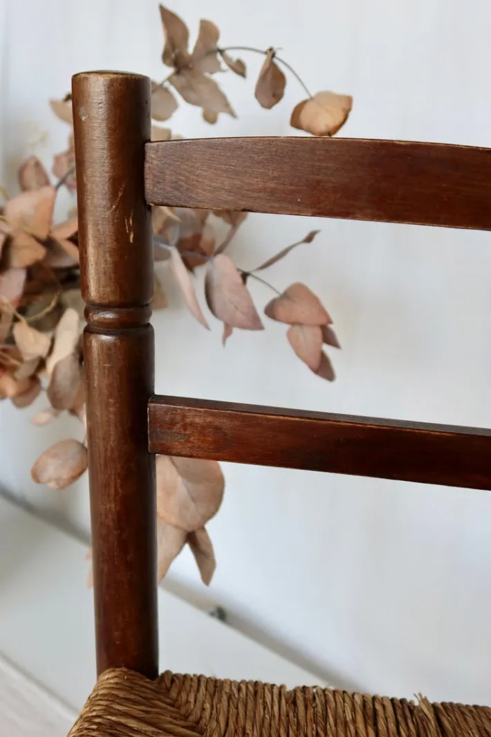 Pamono Vintage Children's Chair in Dark Wood with Woven Straw Seat, 1980s Discount