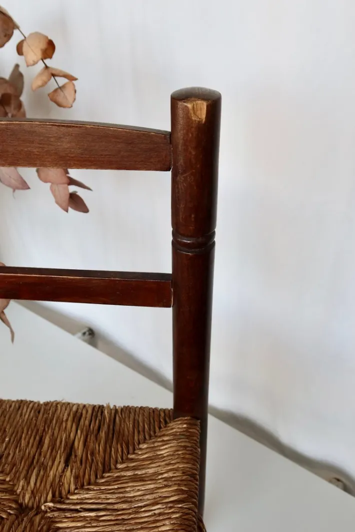 Pamono Vintage Children's Chair in Dark Wood with Woven Straw Seat, 1980s Discount